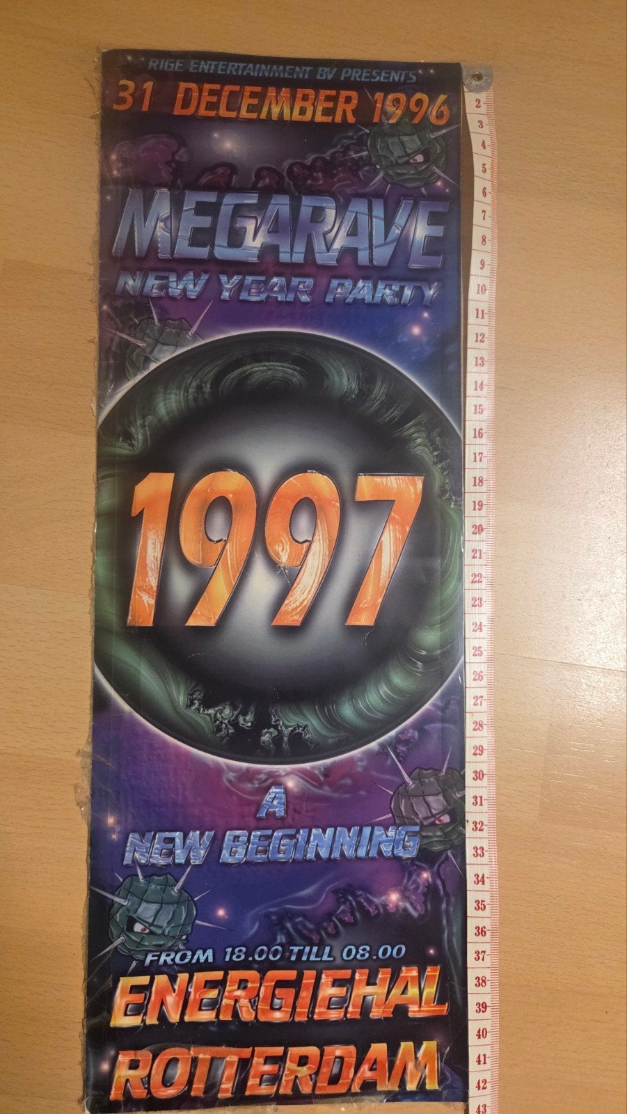poster en flyer samen, Alle leeftijden, Verzenden, Zo goed als nieuw