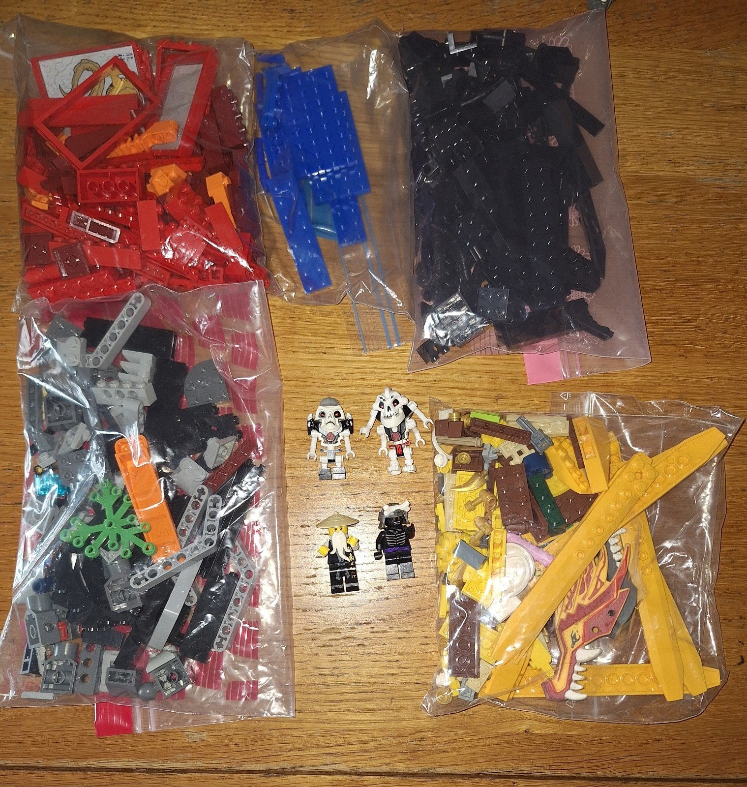 lego ninjago Fire Temple 2507 + samukai skulkin
