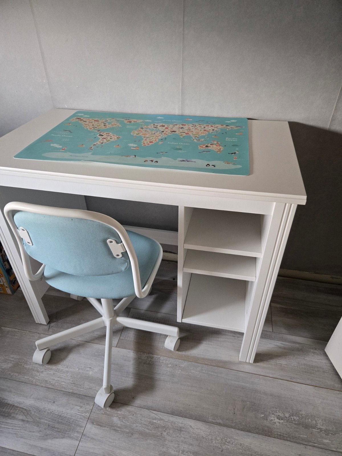 Bureau ikea, Ophalen of Verzenden