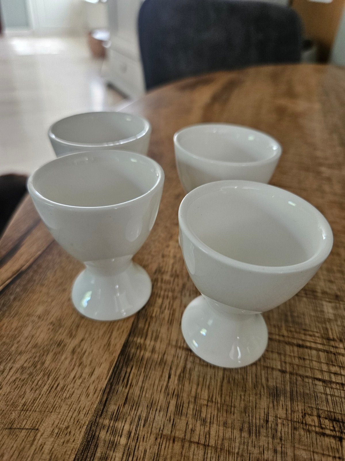 4x Witte Eierdopjes - Zo goed als nieuw, Huis en Inrichting, Keuken | Servies, Ophalen of Verzenden
