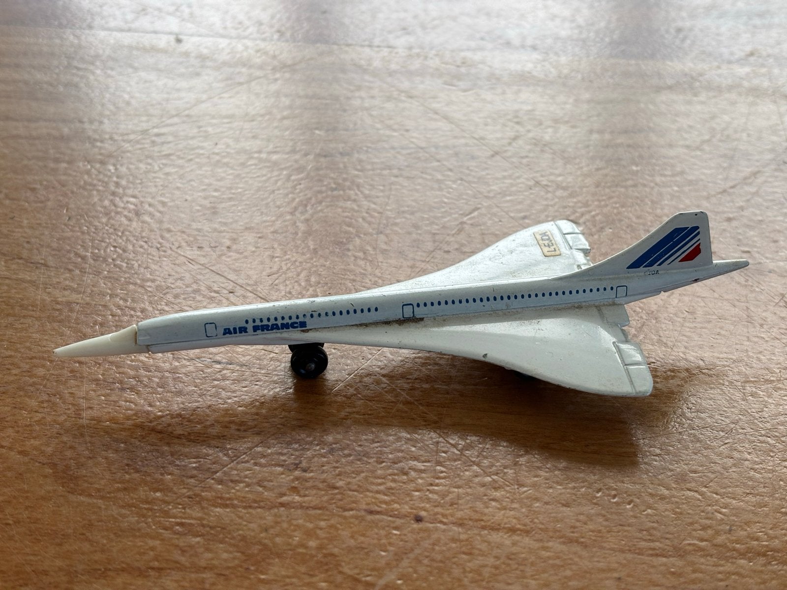 Set van 3 Vintage Vliegtuig Modellen: Concorde, DC-10, A340, Hobby en Vrije tijd, Modelbouw | Vliegtuigen en Helikopters, Overige merken