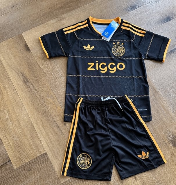 Ajax tenue kids 146/152 shirt en broek nieuw met kaartje, Verzenden, Nieuw, Jongen of Meisje, Setje
