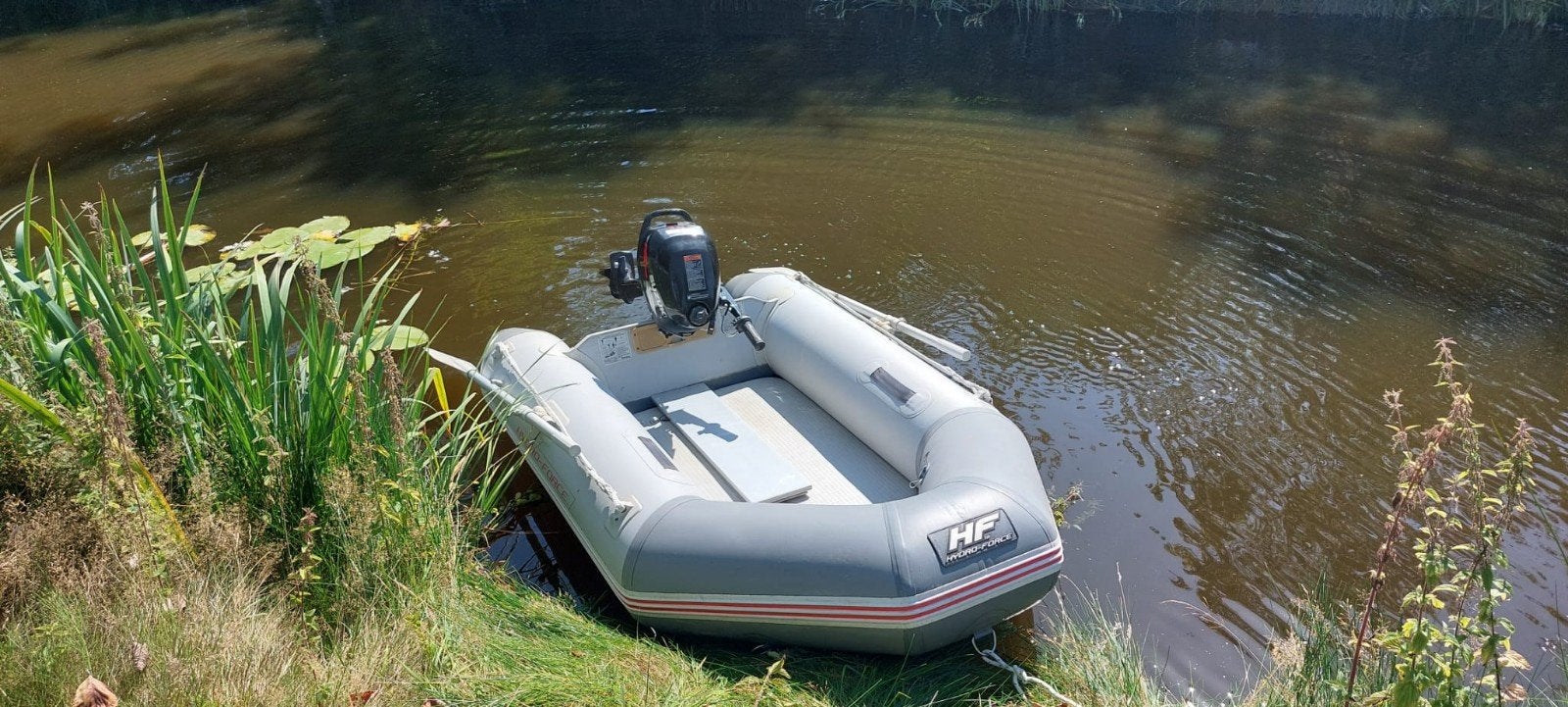 Rubberboot 2.30 meter met 2,5 pk suzuki 4stroke bbm., Ophalen