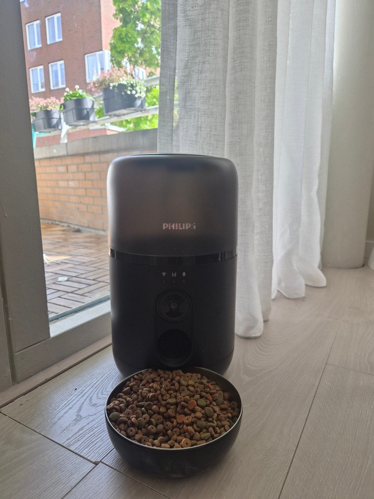 Philips Pet-serie Voerautomaat met Camera – PAW5320/02, Ophalen of Verzenden, Automatisch, Zo goed als nieuw