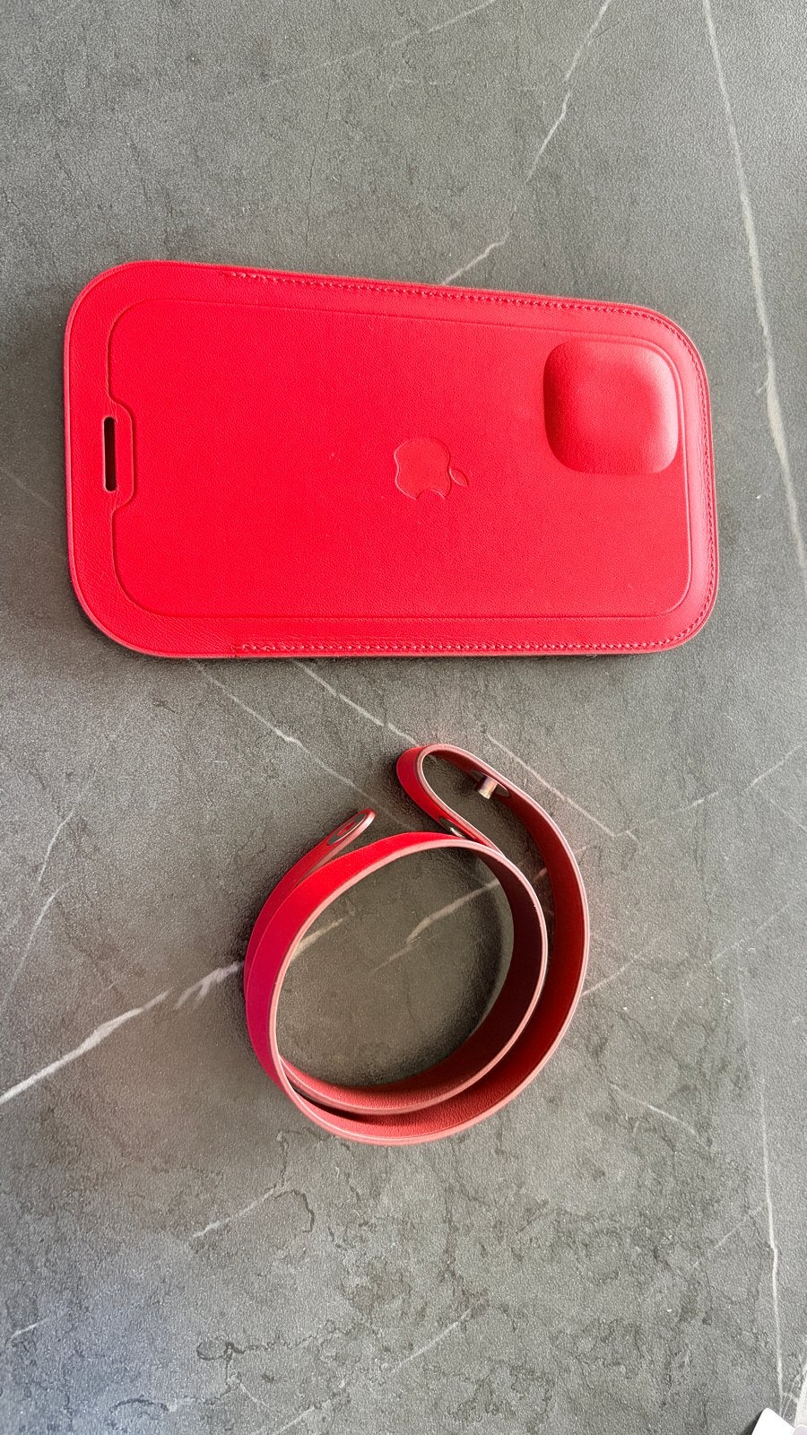 Apple iPhone 12 mini Leren Hoesje met MagSafe - Rood, Ophalen of Verzenden, Nieuw, Bescherming