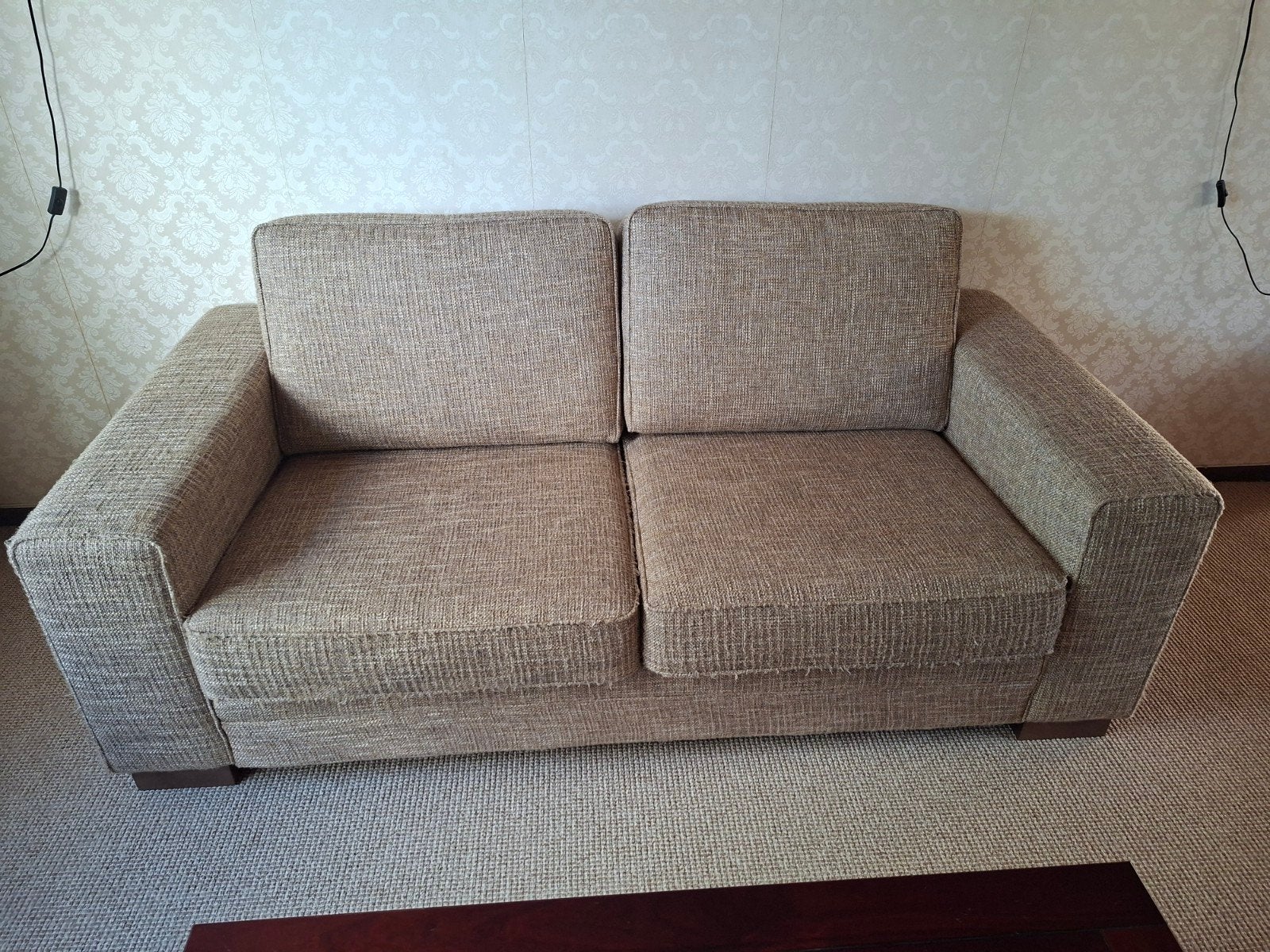 Comfortabele tweepersoonsbank, Huis en Inrichting, Ophalen, Gebruikt, Modern en comfortabel, 150 tot 200 cm