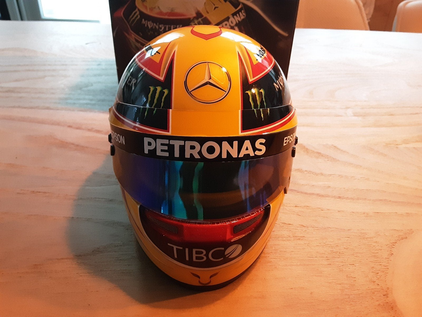 Lewis Hamilton F1 Helm Miniatuur - Seizoen 2017 1:2, Ophalen of Verzenden, Nieuw, Formule 1