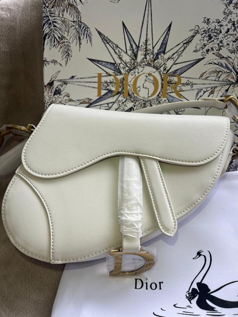 NIEUW! Christian Dior Saddle Bag White Leather (Chanel,prada, Overige merken, Wit, Nieuw, Ophalen of Verzenden