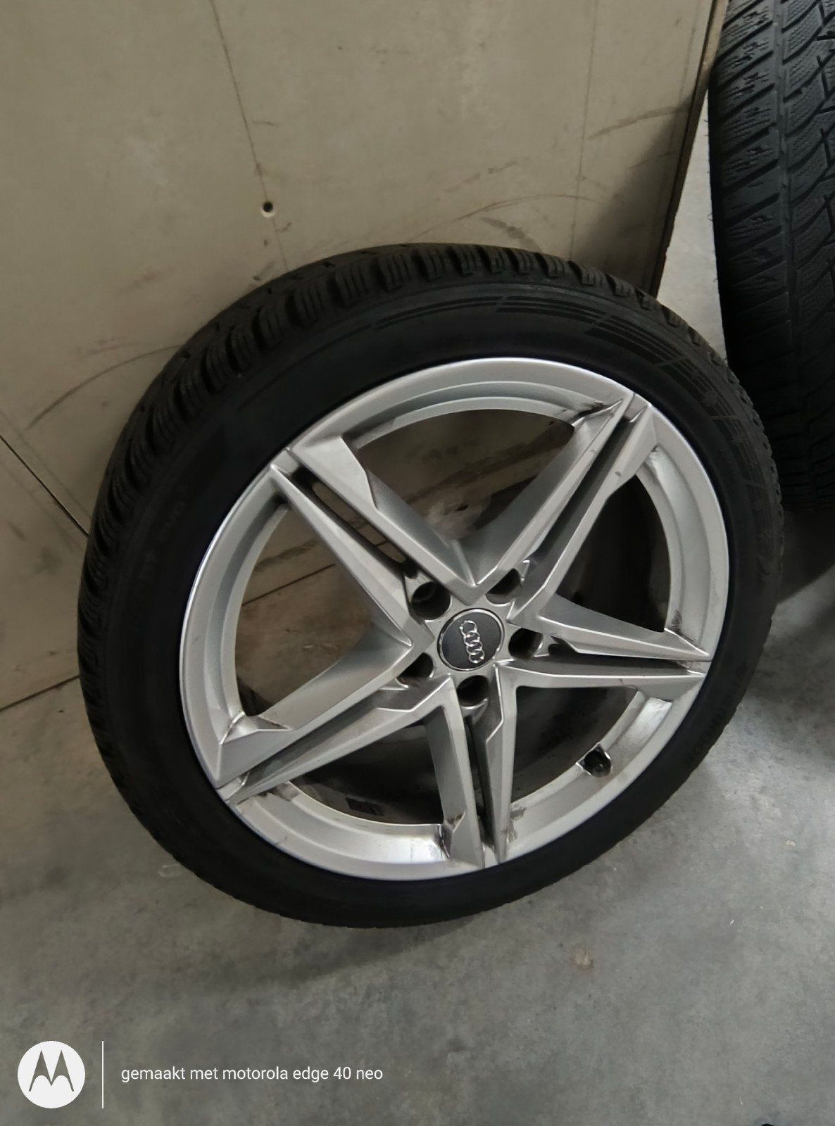 Dunlop winterbanden 245-40-18 +245-45-18., 18 inch, 245 mm, Band(en), Winterbanden