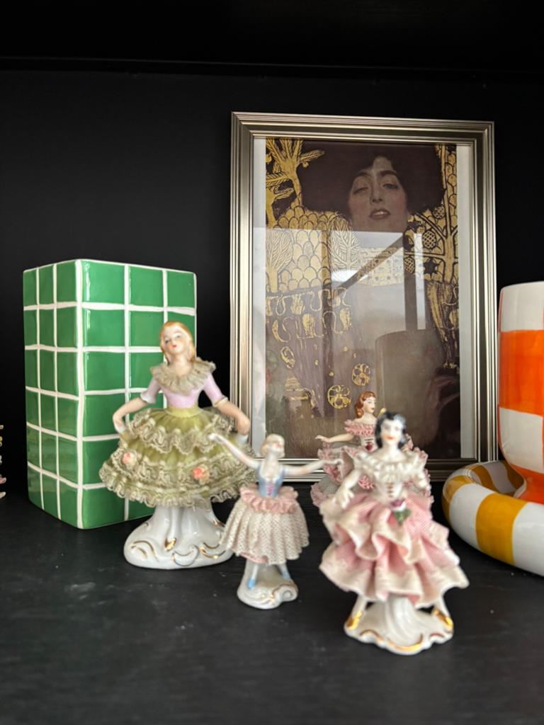 Lot Antieke porseinen Volksstedt Dresden ballerina’s., Verzamelen, Beelden en Beeldjes, Verzenden, Gebruikt, Dier