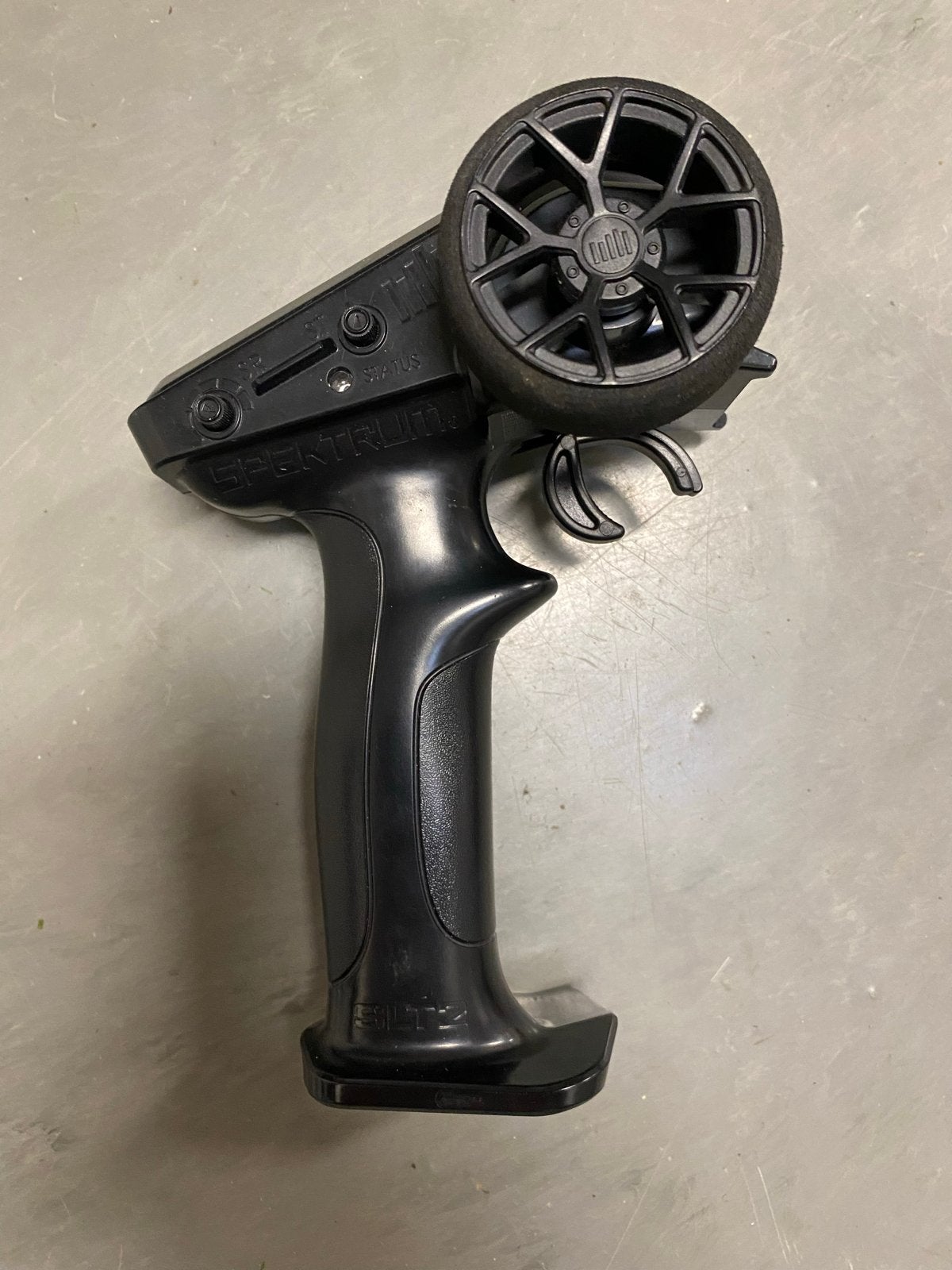 Spektrum SLT2 zender - RC auto/boot afstandsbediening, Hobby en Vrije tijd, Modelbouw | Radiografisch | Auto's, Ophalen of Verzenden
