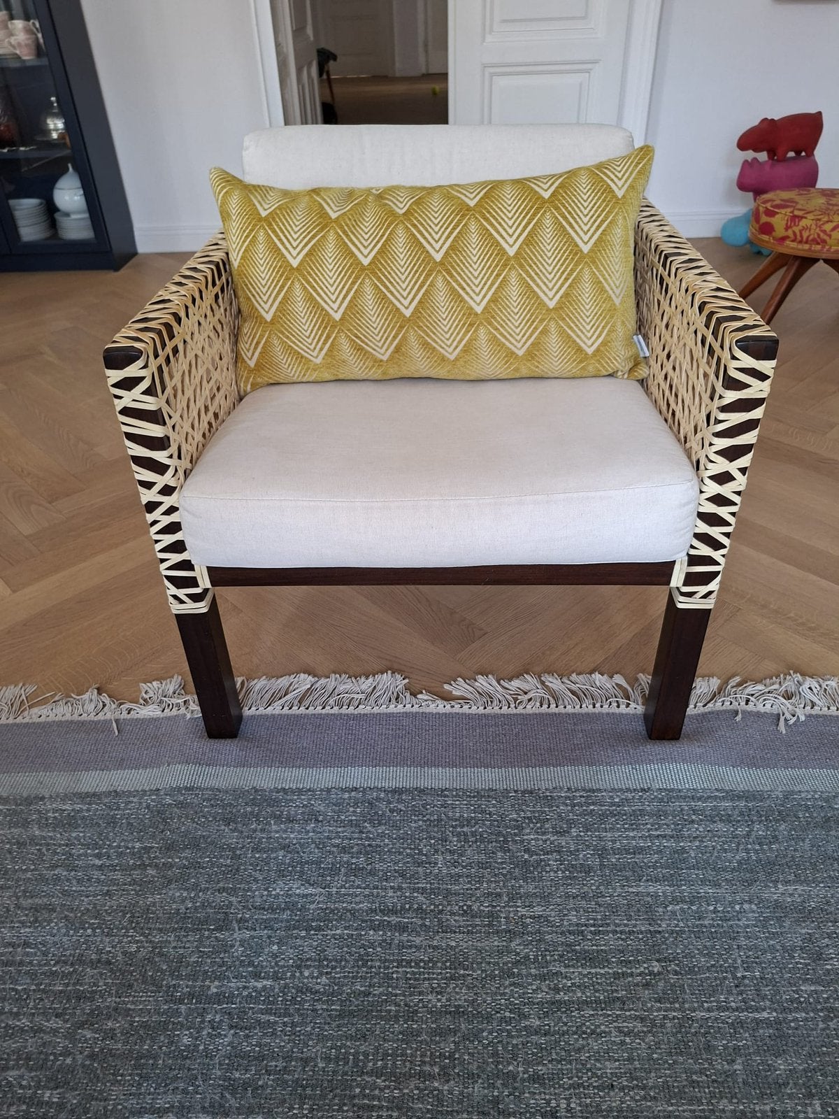 Loungefauteuil uit Zuid-Afrikaanse designwinkel Weylandts, Huis en Inrichting, Ophalen, Gebruikt, Wit, Eén