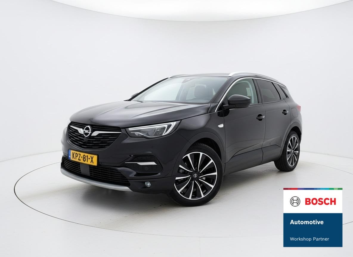 Opel Grandland X 1.6 Turbo Hybrid Ultimate TREKHAAK - LEER -, 228 pk, Euro 6, 4 cilinders, Zwart