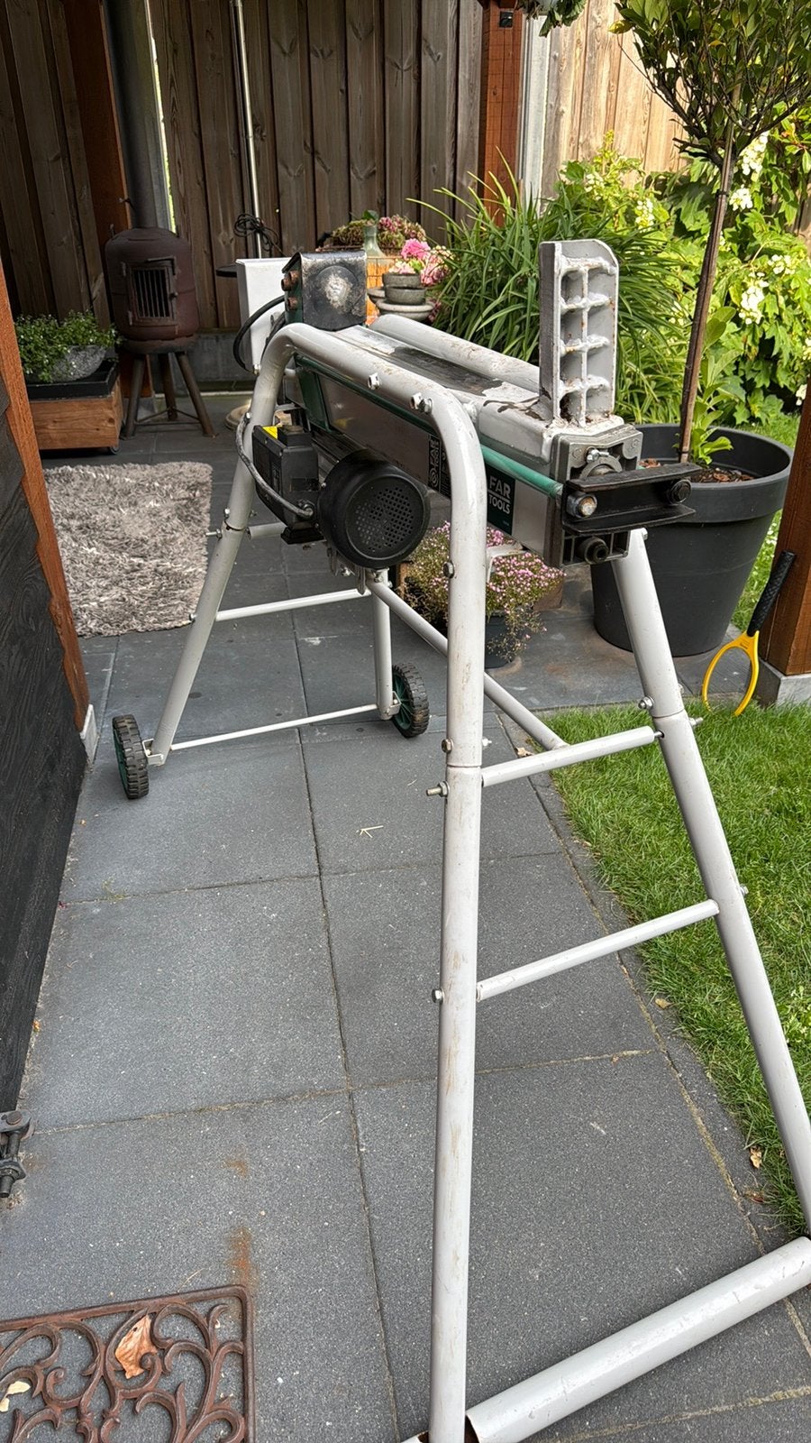 Keurige liggende houtklover, kloofmachine, klover 6 ton druk, Tuin en Terras, Ophalen, Gebruikt, Elektrisch, Liggend