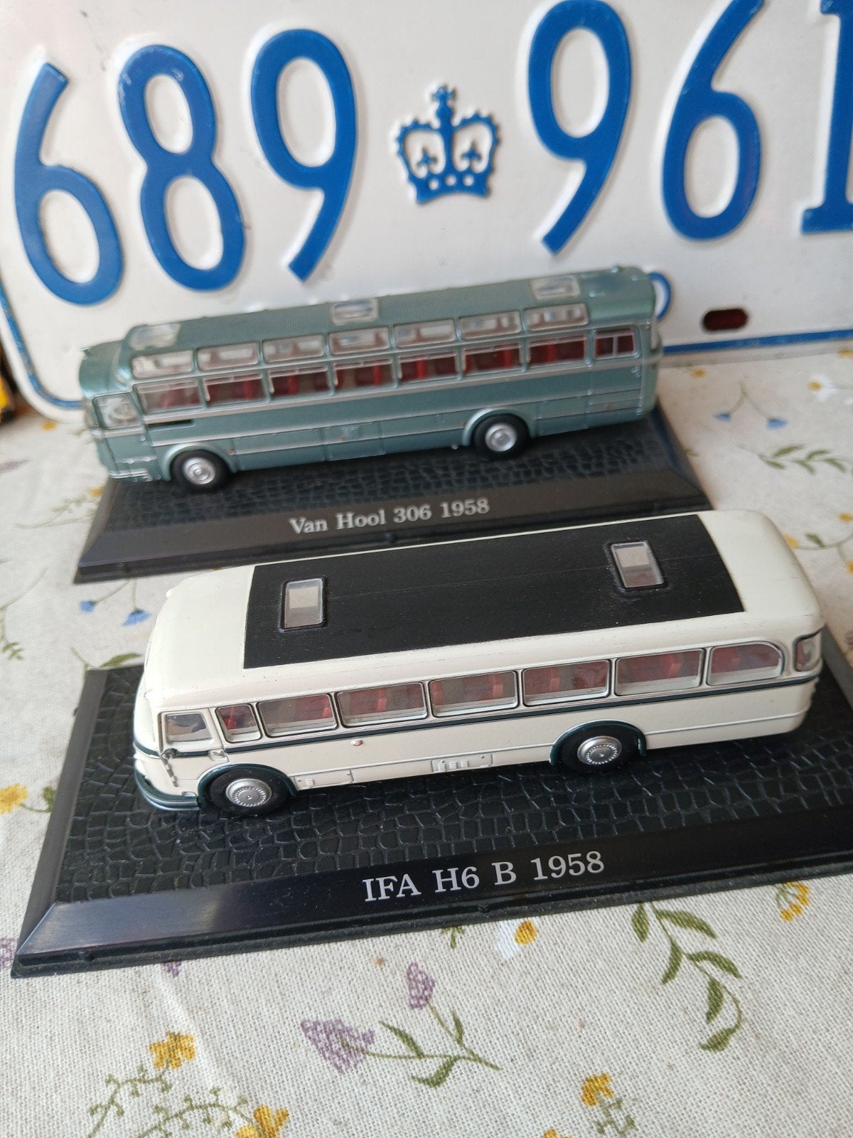 2x Atlas bus. Van Hool 1958 en IFA H6 1958, Ophalen of Verzenden, Bus of Vrachtwagen