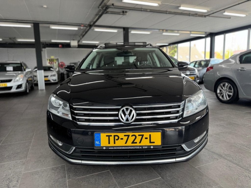 Volkswagen Passat Variant 2.0 TDI R-line BlueMotion panorama, Voorwielaandrijving, Euro 5, 136 pk, Zwart