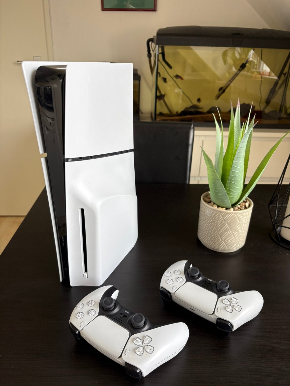 Ps5 slim disc edition with 2 controllers, Ophalen, Zo goed als nieuw