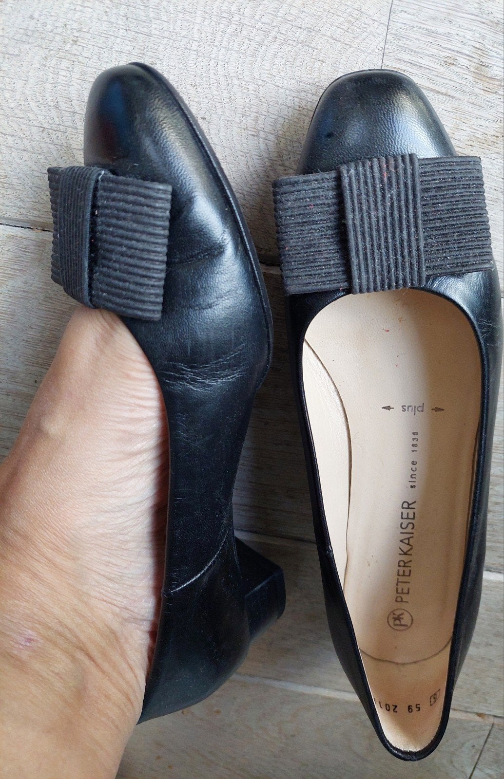 Peter Kaiser zwarte pumps met strik - Maat 38, Kleding | Dames, Ophalen of Verzenden, Zwart