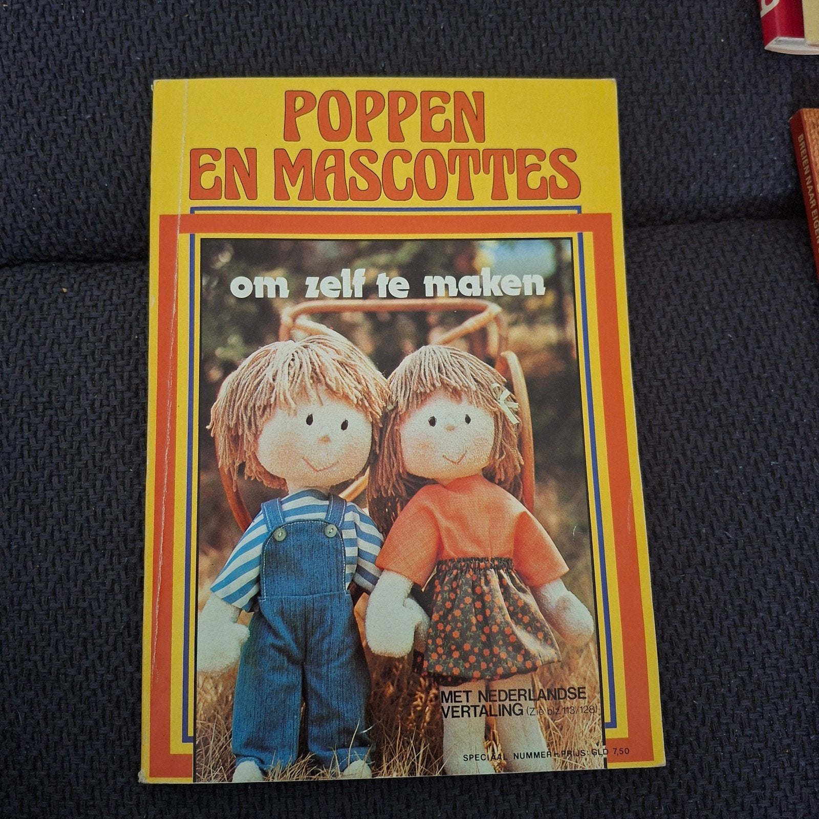 Poppen en Mascottes om zelf te maken - Handwerkboek, Boeken, Ophalen of Verzenden, Zo goed als nieuw, Poppen maken, Onbekend