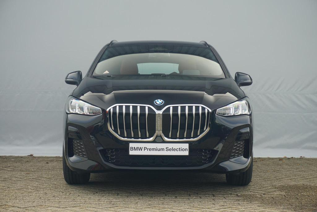 BMW 2 Serie Active Tourer 225e xDrive | M Sportpakket | Head, Euro 6, 150 min, Zwart, Vierwielaandrijving