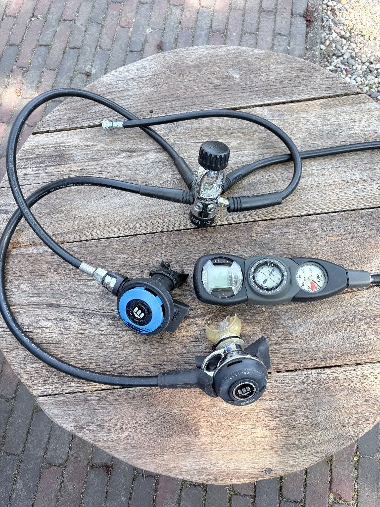 Mares ademautomaatset + Tusa console duikset, Ophalen, Gebruikt, Duikcomputer