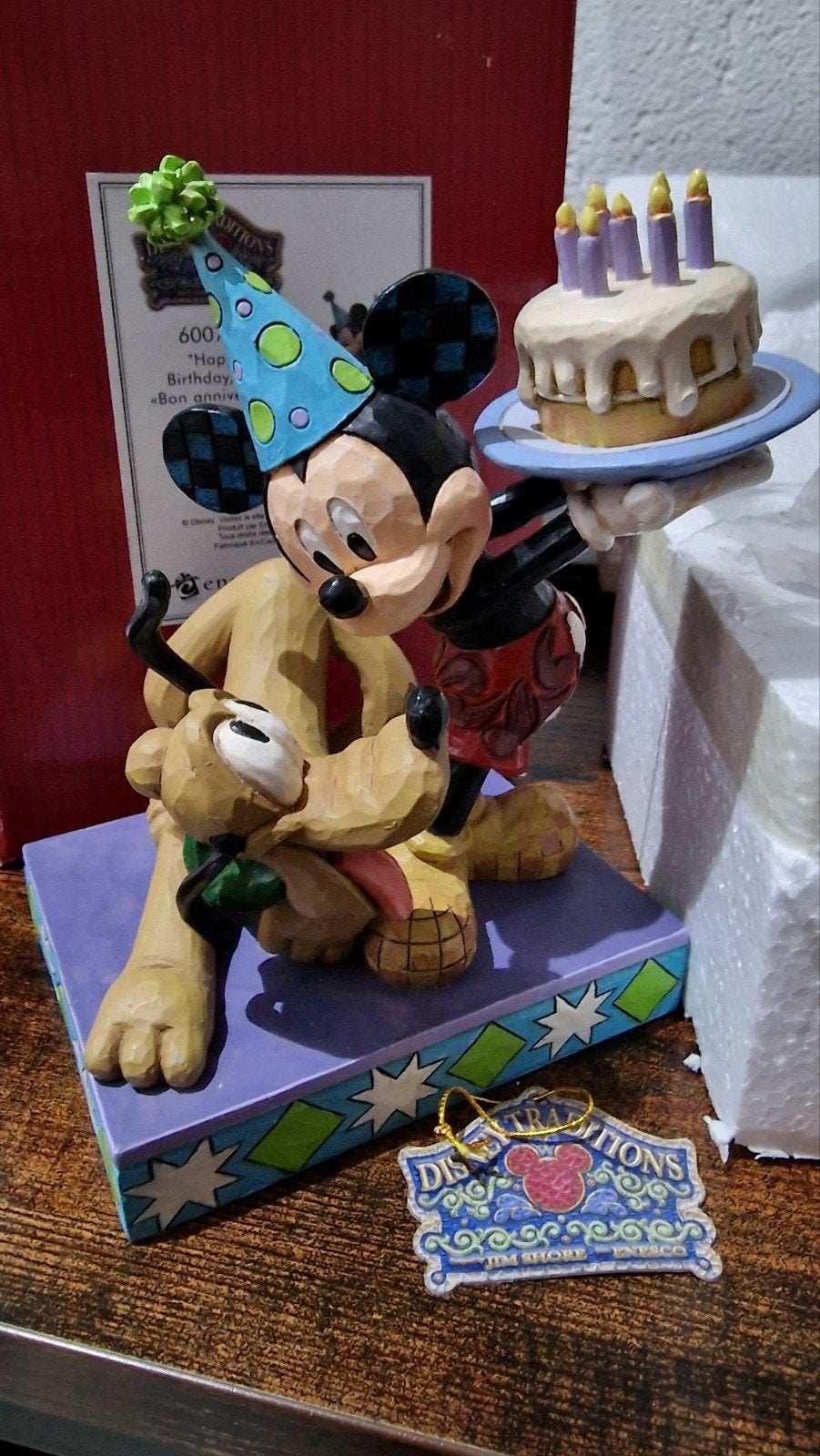 Disney traditions mickey en pluto happy birthday, Verzamelen, Disney, Ophalen of Verzenden, Mickey Mouse, Zo goed als nieuw, Beeldje of Figuurtje