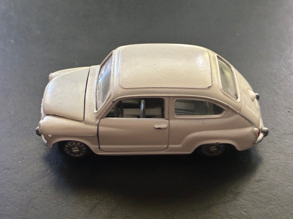 Seat (Fiat) 600 schaal 1/43 te koop, Verzenden, Gebruikt, Auto, Overige merken