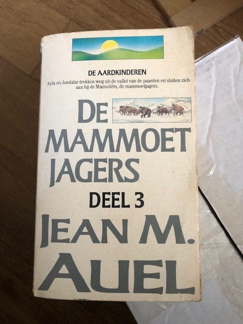 De Aardkinderen - De Mammoet Jagers (Deel 3) Jean M. Auel, Ophalen of Verzenden