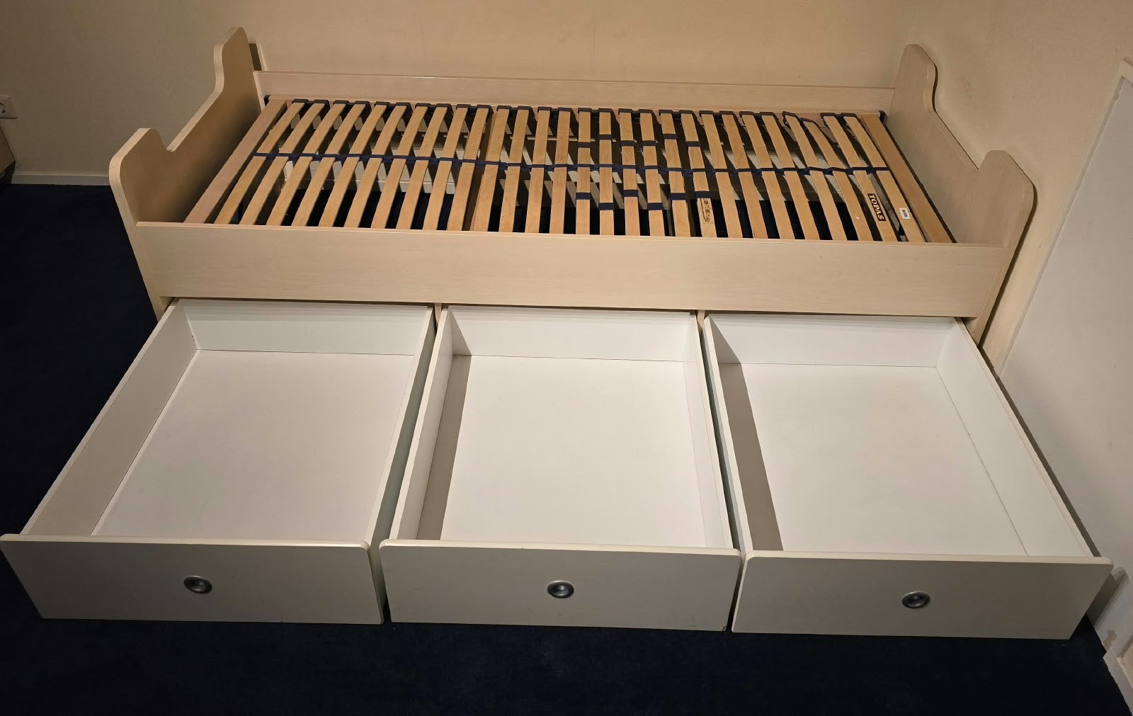Wit/beige bed 90x200 met 3 grote laden en lattenbodem, Ophalen, 90 cm, Eenpersoons, Wit