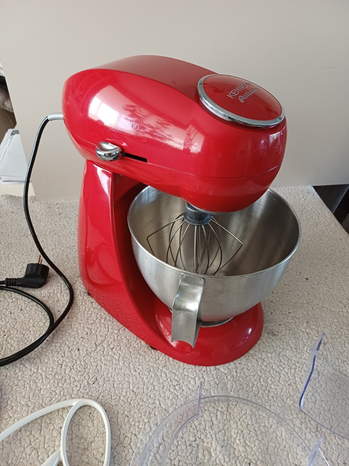 Kenwood Patissier MX270 Keukenmachine Rood, 4 liter of meer, Ophalen, Gebruikt, 3 snelheden of meer