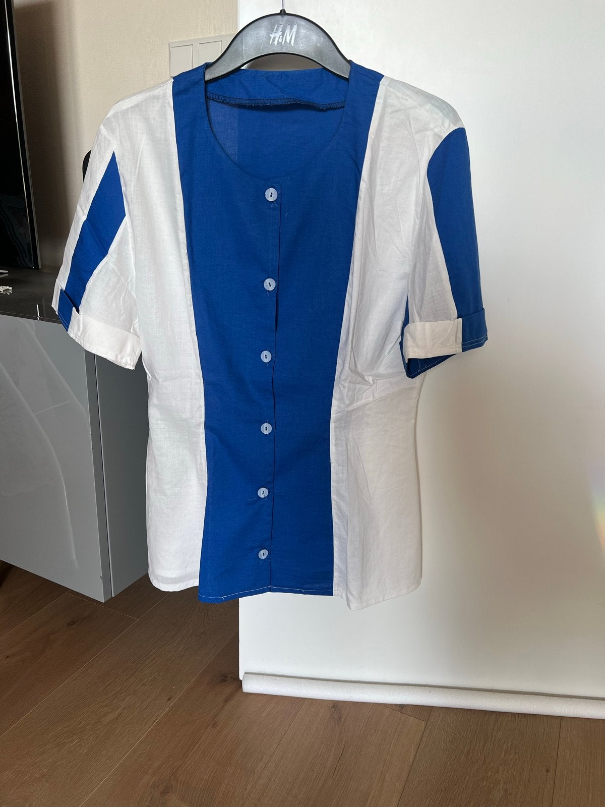 Nieuwe katoenen zomerblouse blauw/wit, maat 38, Kleding | Dames, Blouses en Tunieken, Ophalen of Verzenden, Nieuw, Maat 38/40 (M)