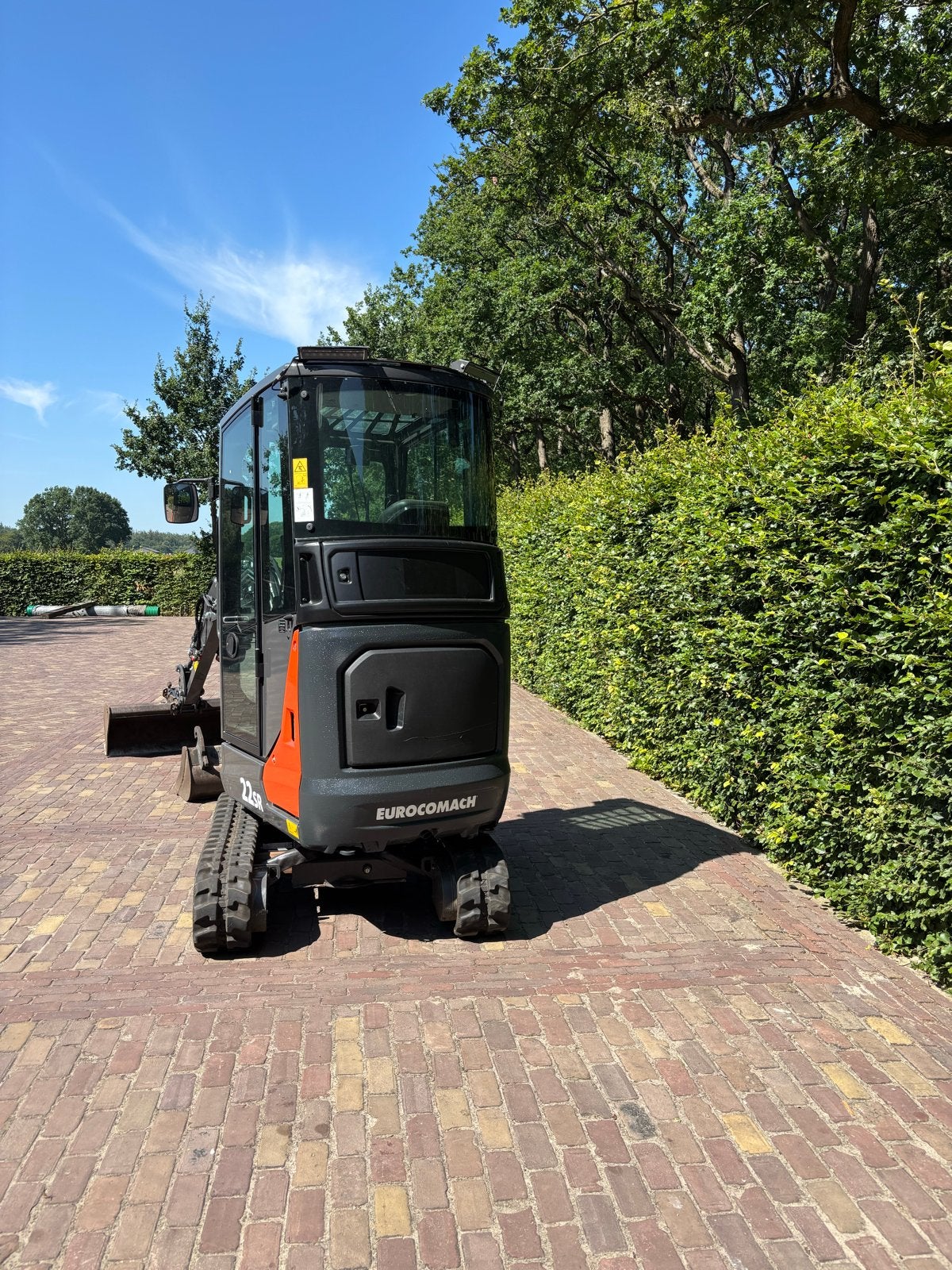 Jonge Eurocomach minigraver 22SR - Nieuwstaat, 295 uur, Zakelijke goederen, Ophalen of Verzenden, Graafmachine