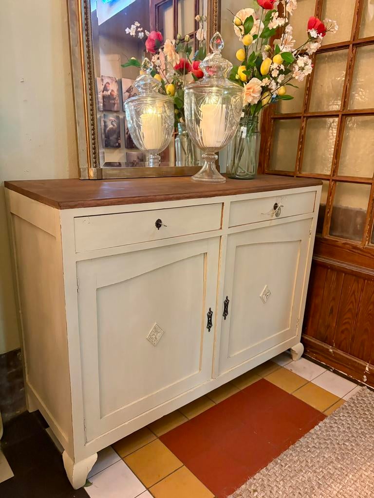 Leuke Commode/ dressoir met houten blad, landslijl wonen, Ophalen, Hoofdstraat 15 de steeg, Info@ilfienile.nl, Zo goed als nieuw