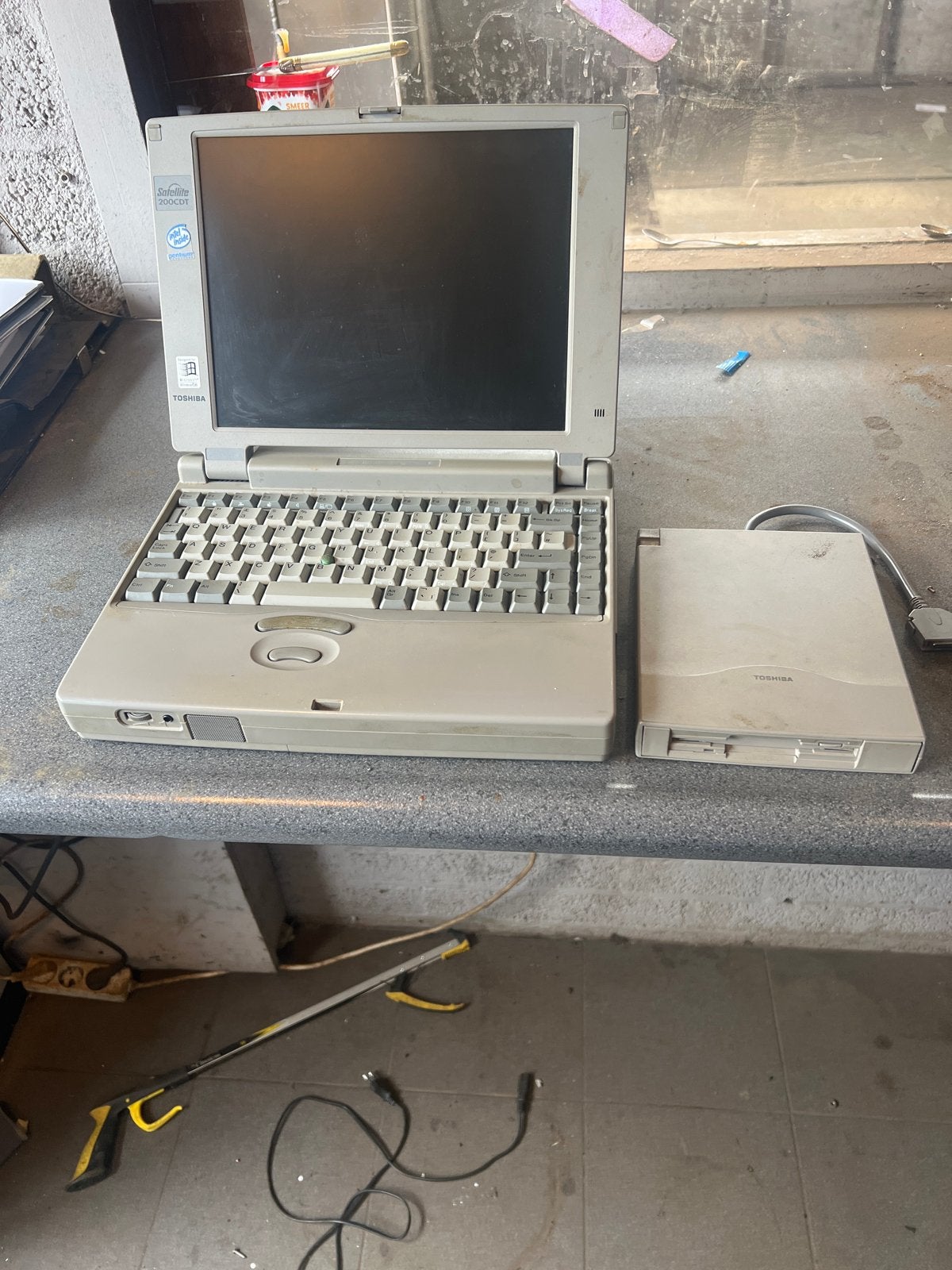 Vintage Toshiba Satellite 200CDT Laptop met Pentium, Computers en Software, Vintage Computers, Ophalen of Verzenden