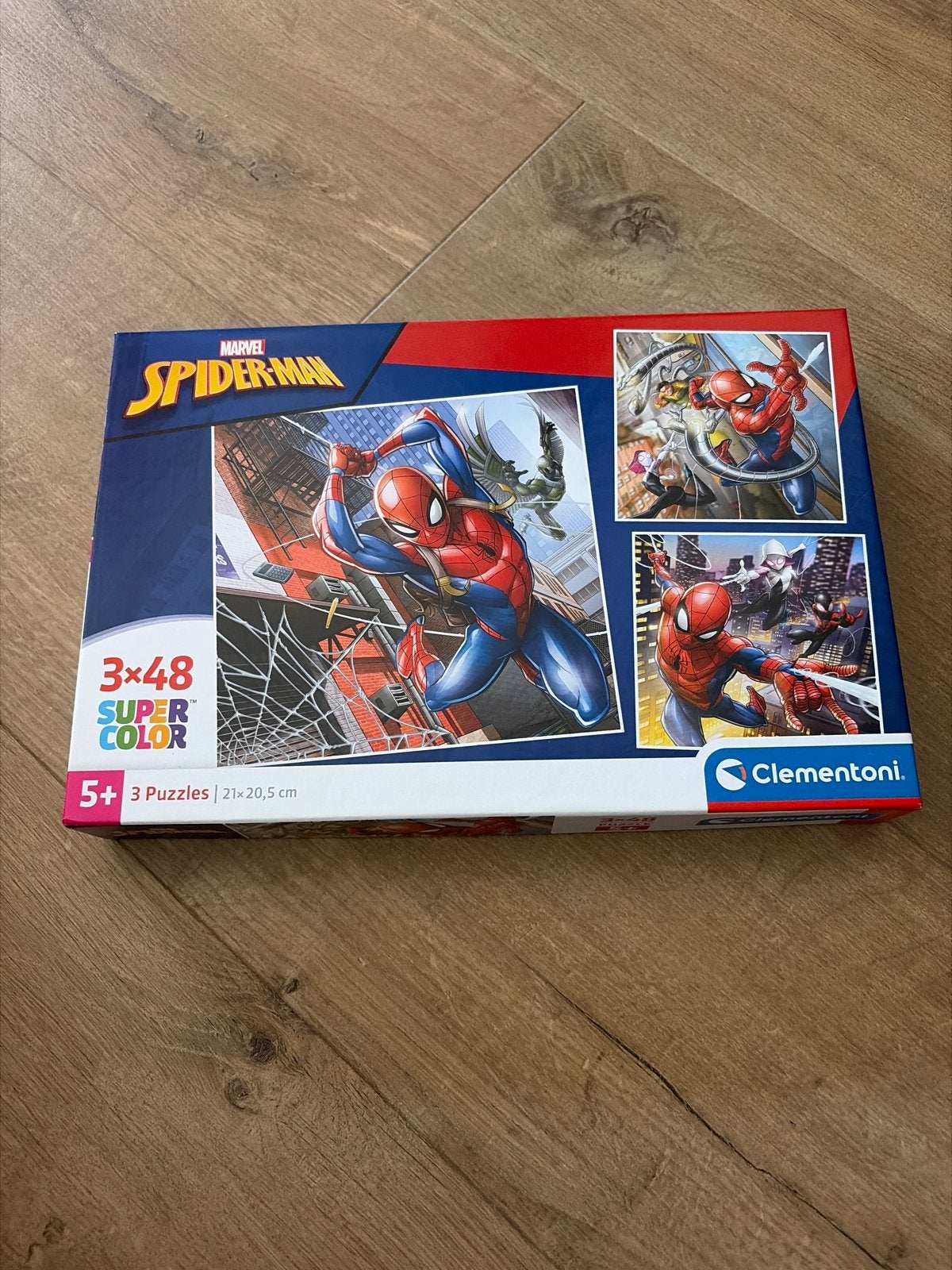 Marvel Spider-Man Puzzelset 3x48 stukjes Clementoni, Ophalen of Verzenden, 10 tot 50 stukjes, Nieuw, 4 tot 6 jaar