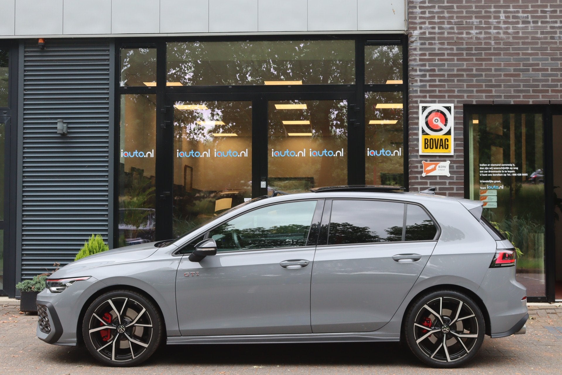 Volkswagen Golf 8.5 2.0 TSI 195kW GTI Pano/IQ.Light/Keyless/, 12 maanden, Gebruikt, Euro 6, 4 cilinders