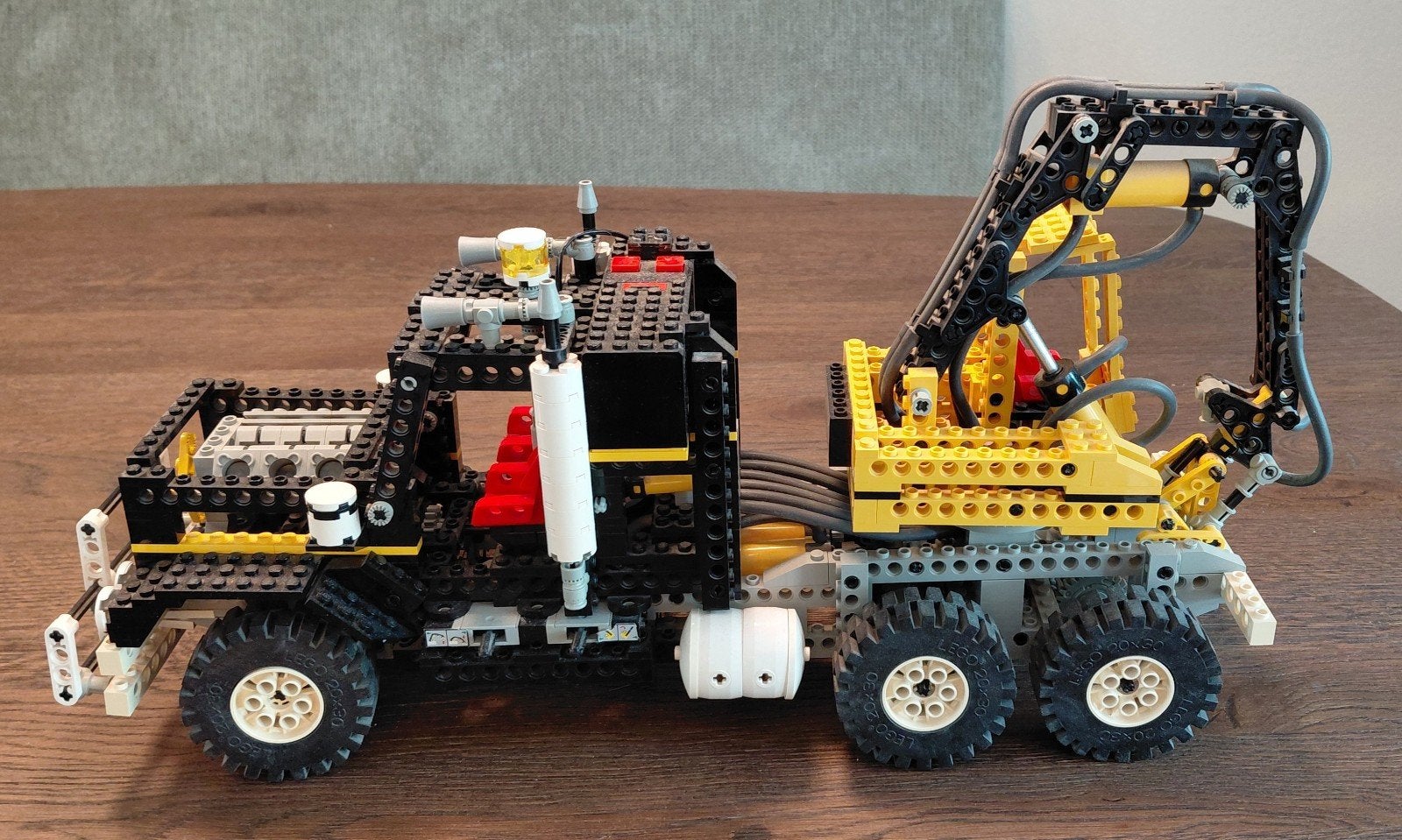 Lego Technic 8868 Pneumatische Vrachtwagen, Ophalen, Gebruikt, Lego, Inclusief instructies