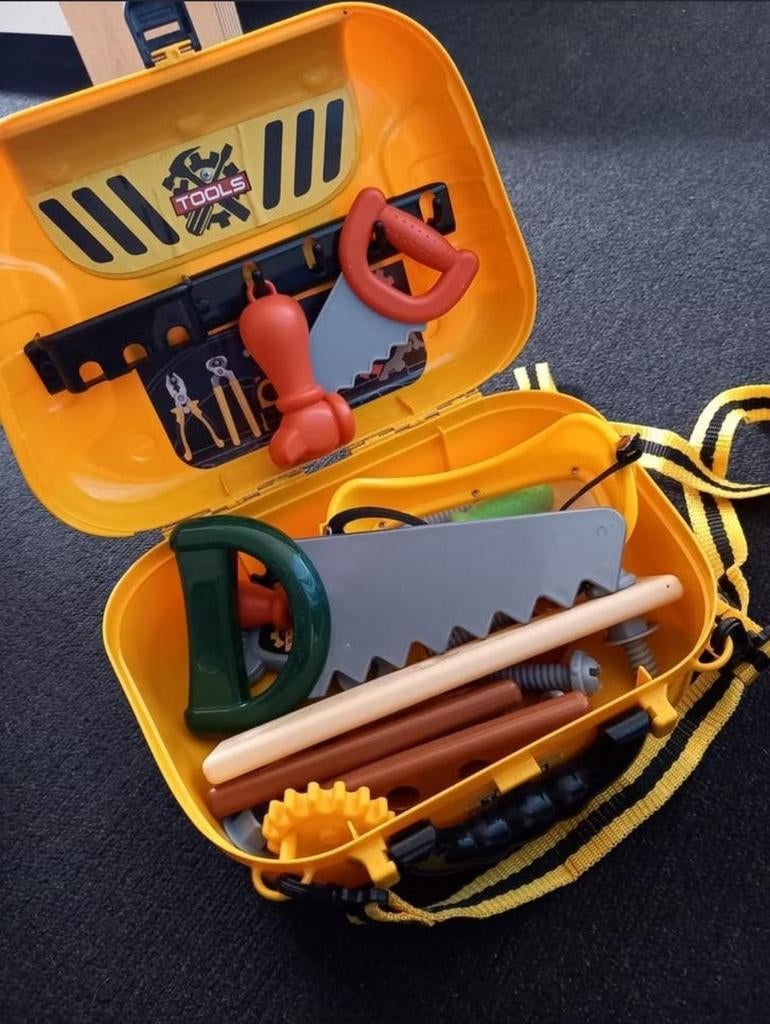 Gereedschapskist, helm en toebehoor van plastic., Ophalen of Verzenden