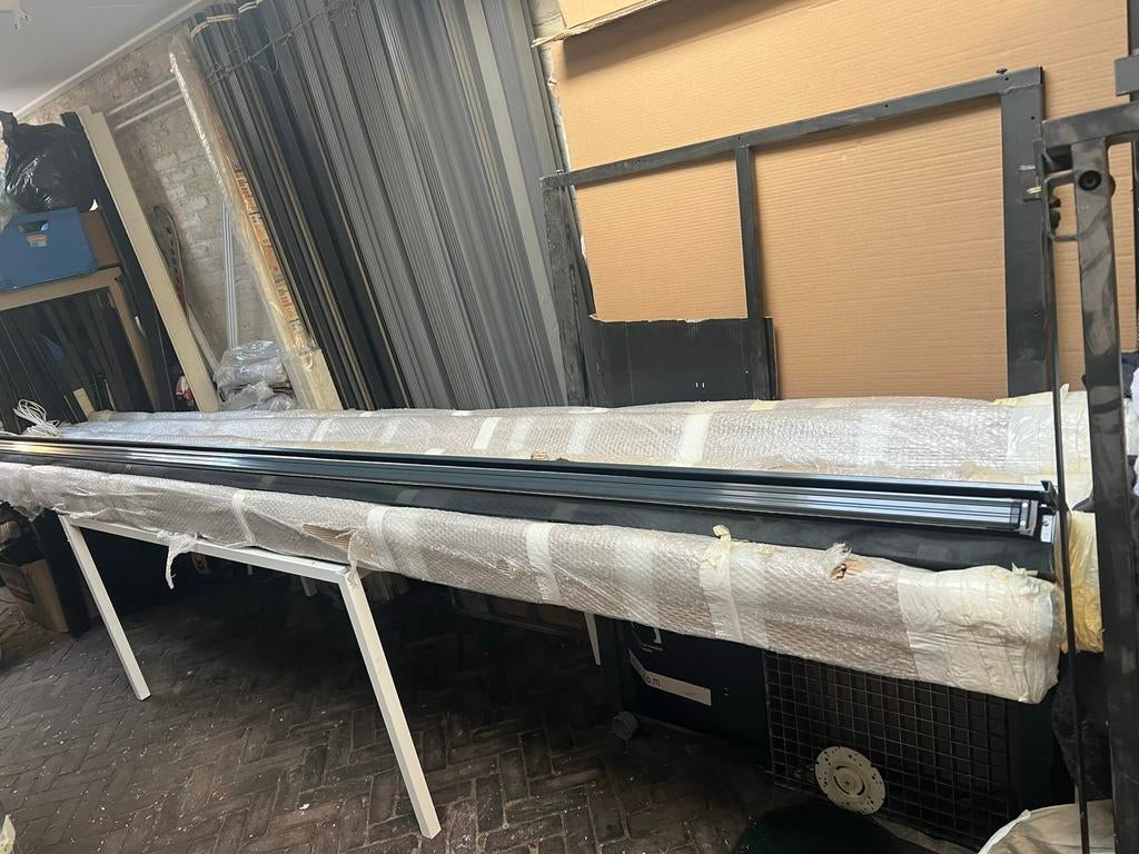 Elektrisch screens ,ZONWERING, Ritsscreen, Zipscreen, Tuin en Terras, Zonneschermen, Ophalen, 250 cm tot 450 cm, Screen, Nieuw