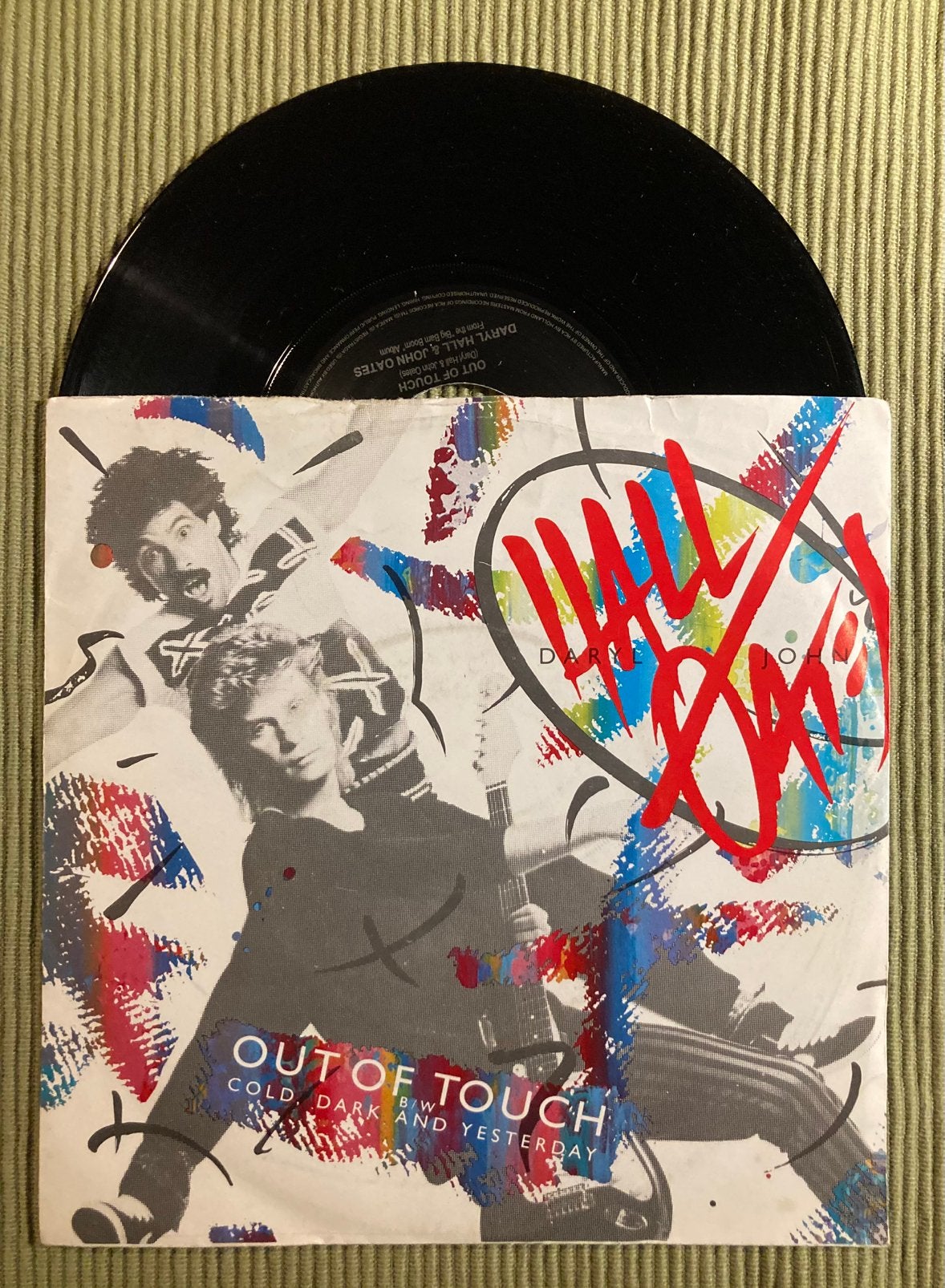 Vinyl single Hall & Oates - Out of Touch, Gebruikt, 7 inch, Ophalen of Verzenden, Pop