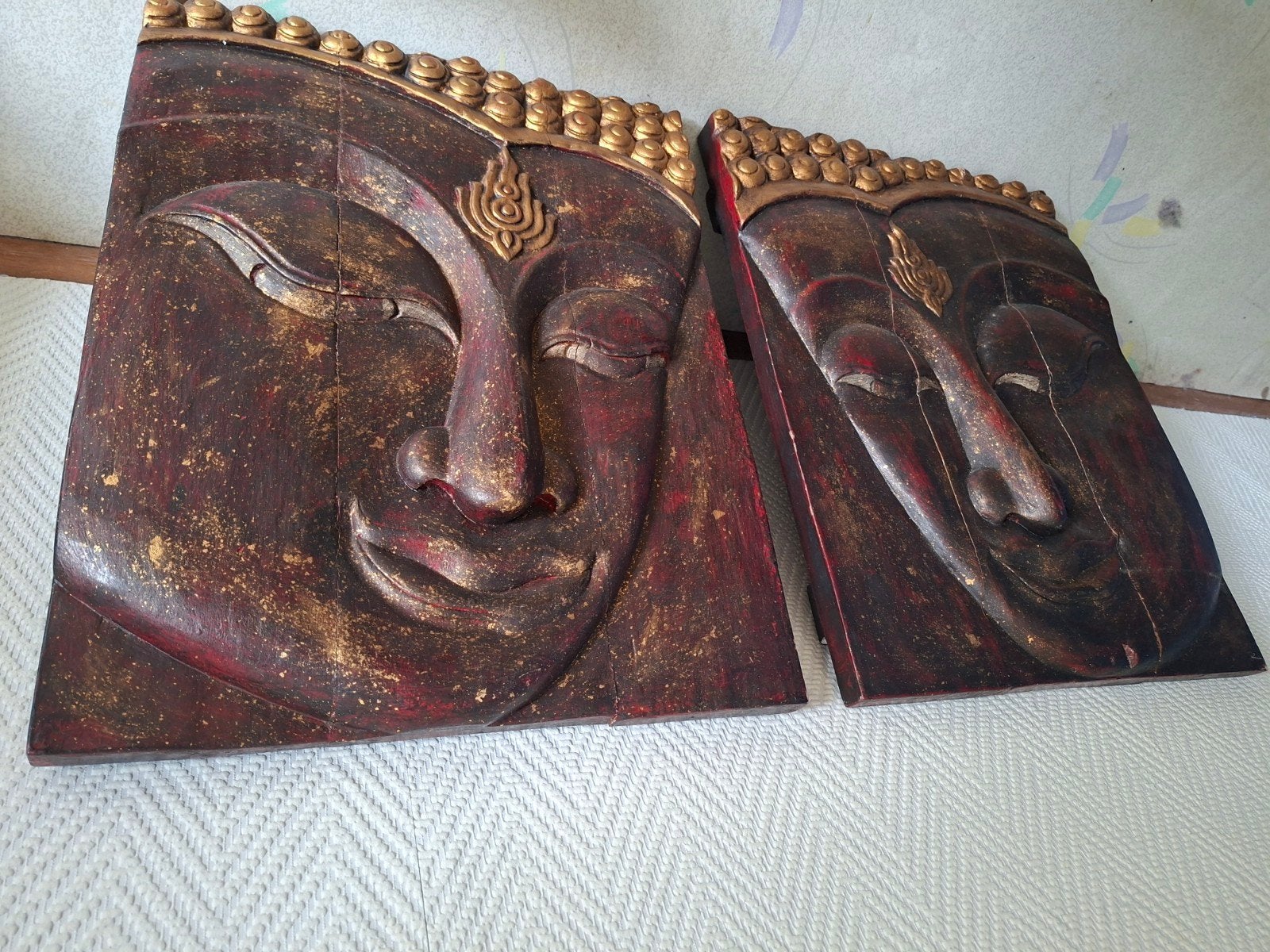 Set van 2 Boeddha wandpanelen - Houtsnijwerk 52x40 cm, Huis en Inrichting, Gebruikt, Hout, Meerkleurig, Ophalen