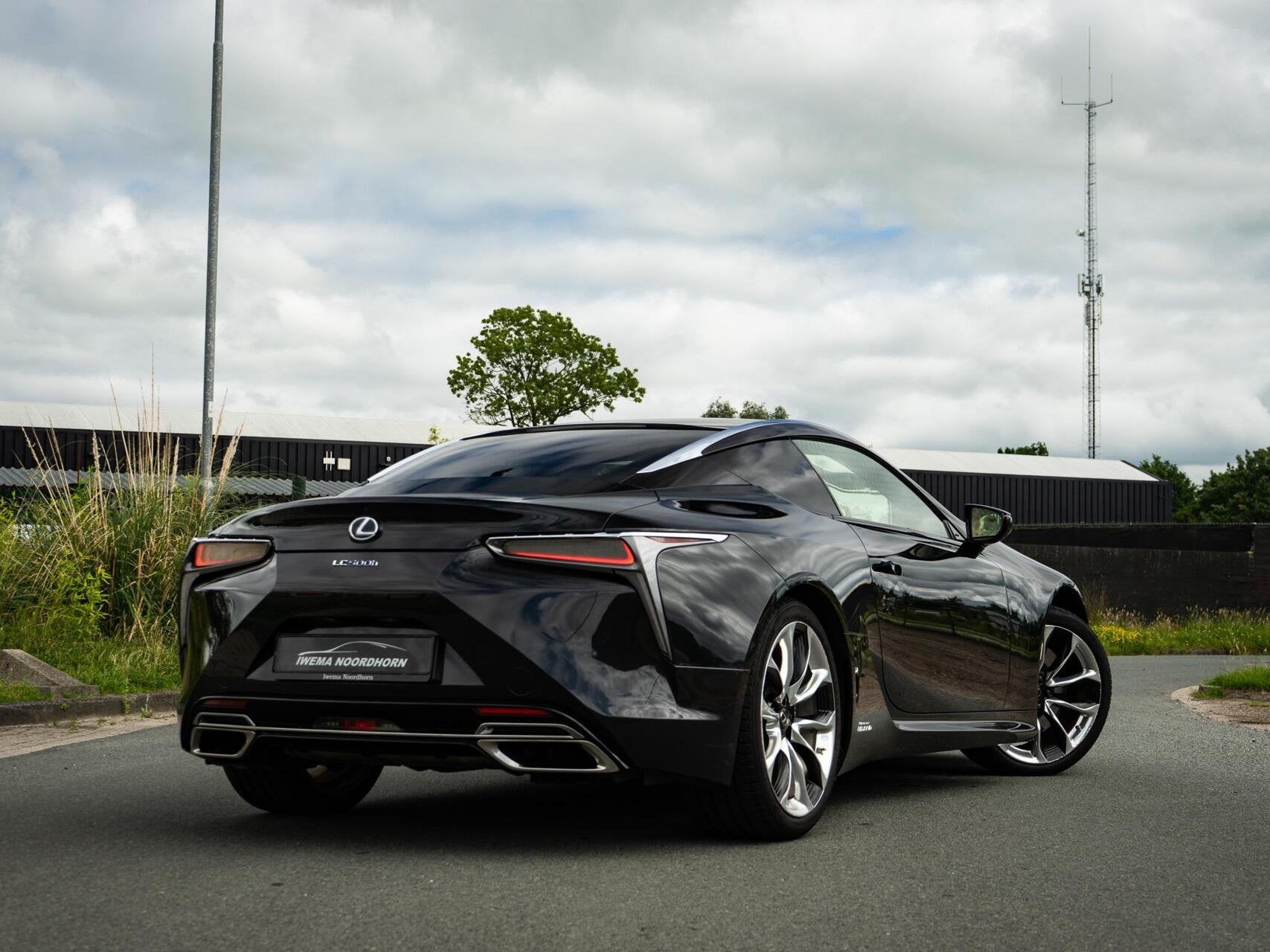 Lexus LC 500h |Carbon dak|Stoelverwarming & stoelverkoeling|, Auto's, Lexus, Automaat, Achterwielaandrijving, 4 stoelen, 1960 kg