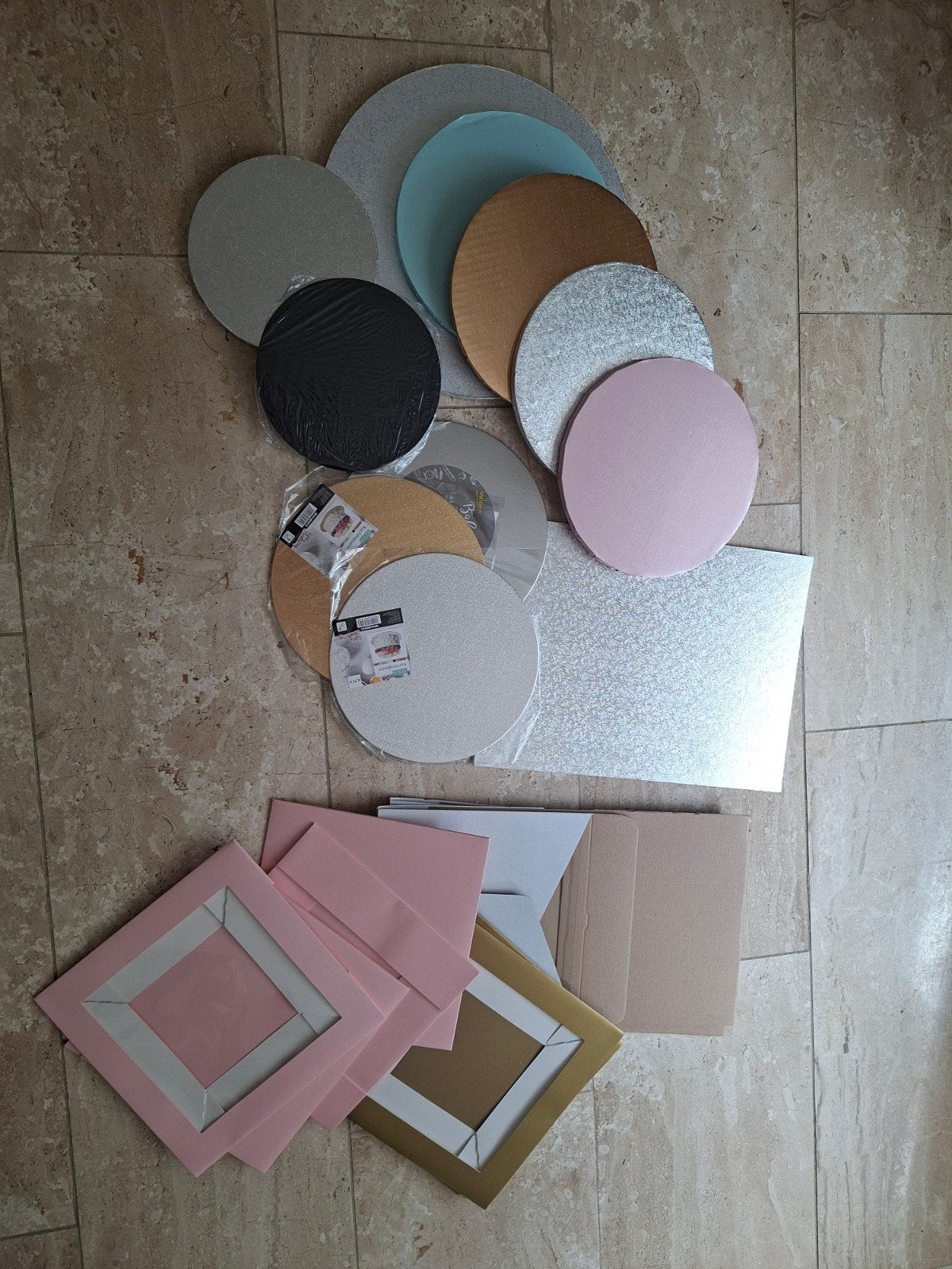 Nieuwe taartdozen en drums, Hobby en Vrije tijd, Ophalen of Verzenden, Nieuw, Taarten of Cupcakes, Overige typen