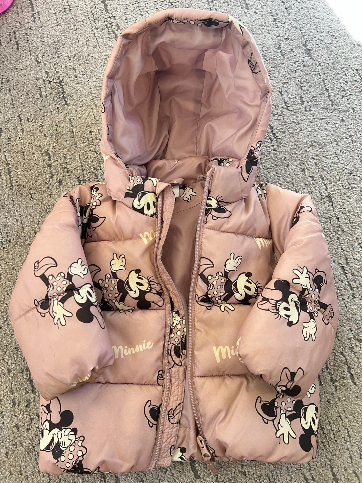 Roze Minnie Mouse winterjas voor meisjes, Kinderen en Baby's, Kinderkleding | Overige, Ophalen of Verzenden, Zo goed als nieuw