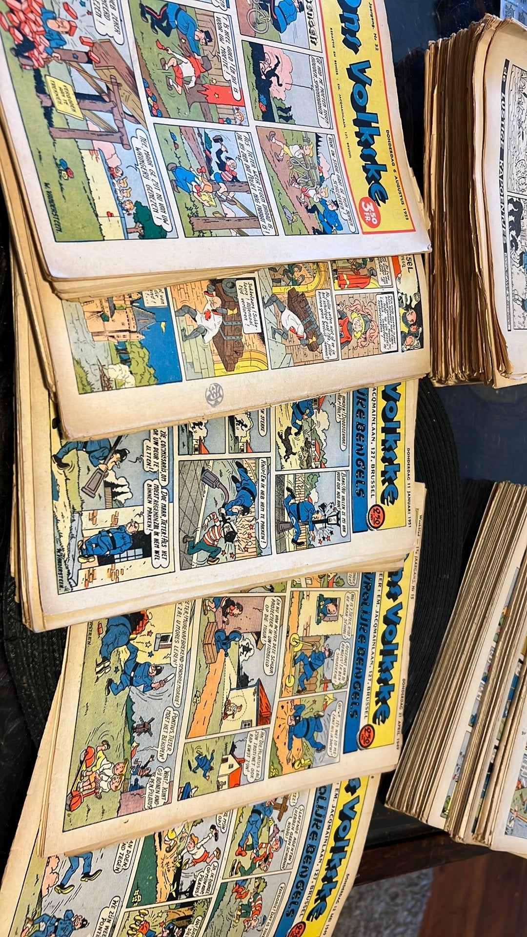 Grote stapel einde jaren  40 en begin 50/ ONS VOLKSKE, Meerdere stripboeken, Ophalen of Verzenden, Gelezen