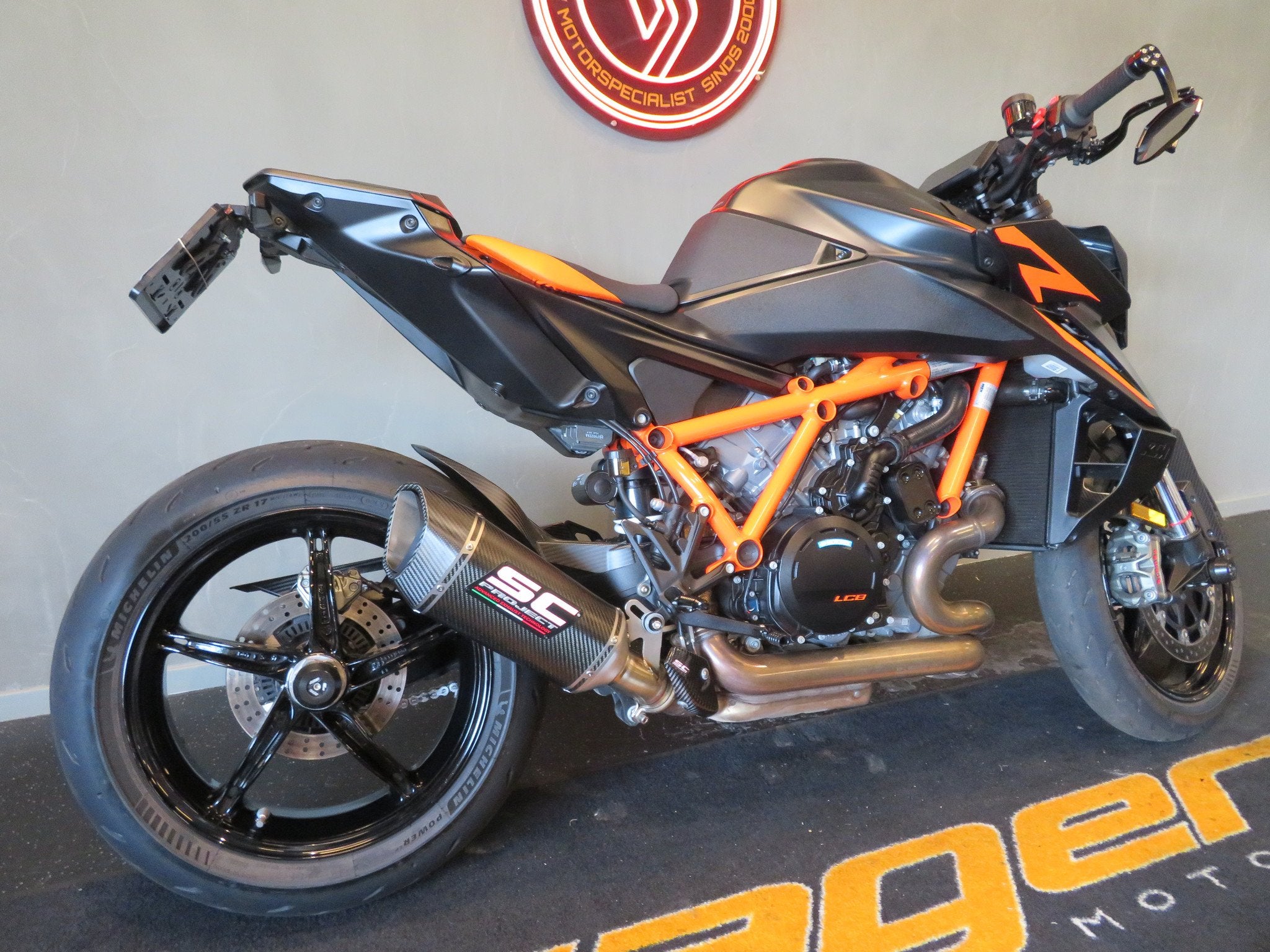 KTM SUPERDUKE 1390 R EVO NIEUWSTAAT! (bj 2024), Bedrijf, 1390 cc, Naked bike