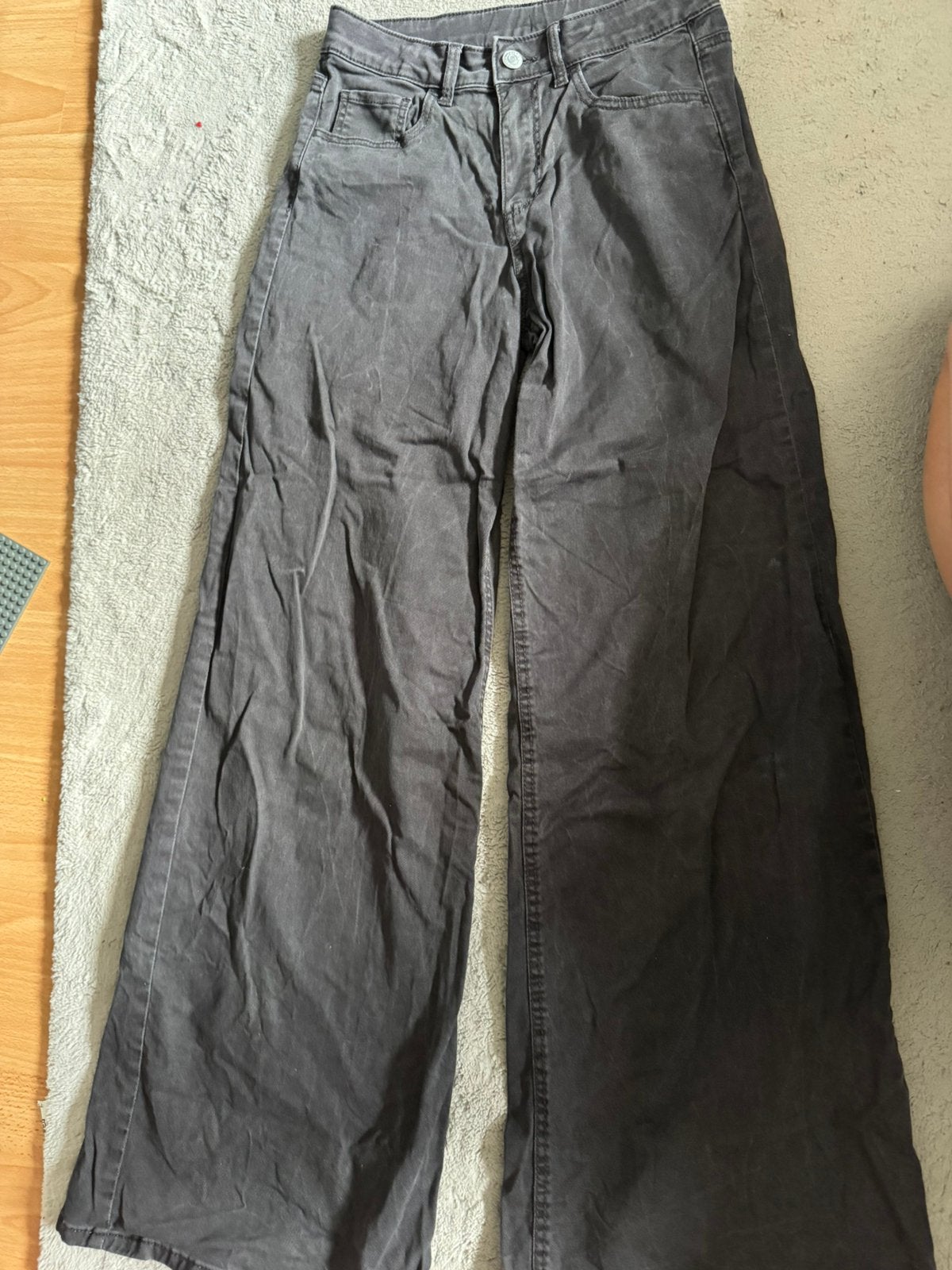Grijze broek met wijde pijpen, Ophalen, Zo goed als nieuw, Meisje, Broek