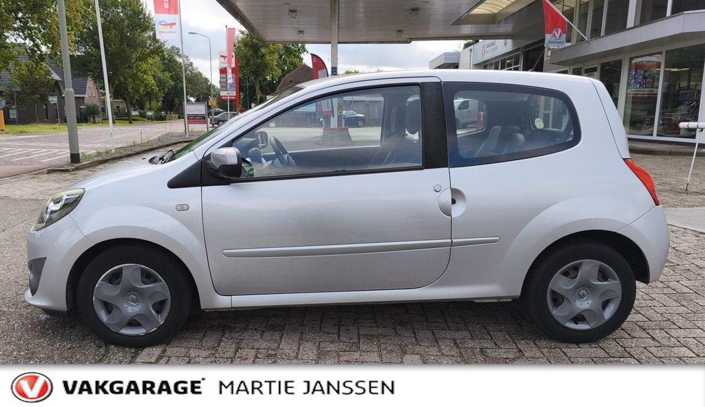 Renault Twingo 1.2-16V Night & Day, Gebruikt, Zwart, 4 cilinders, Met garantie (alle)