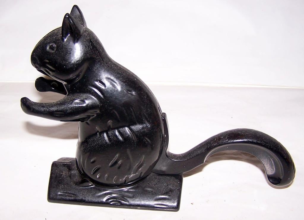 Prachtige metalen notenkraker Eekhoorn. Nieuwstaat., Ophalen of Verzenden