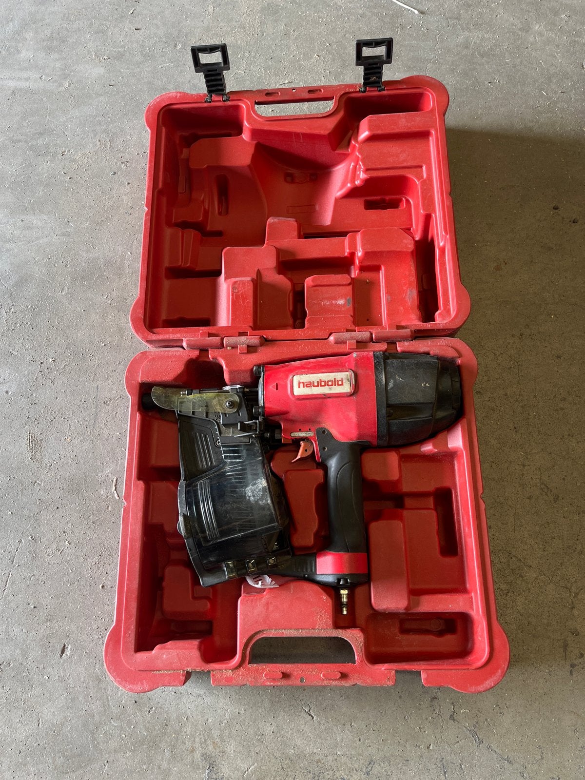 Haubold RNC90Z Pneumatische Coilnagelmachine, Ophalen of Verzenden, Gebruikt